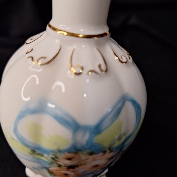 Vintage Porcelain Floral Perfume Bottle w/ Stopper Gold Gilt Footed Decanter - Picture 8 of 11